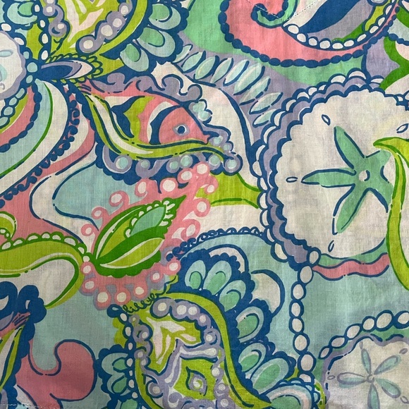 Lilly Pulitzer Amelia Island Tunic in Conch Republic Blue. S - Picture 8 of 9